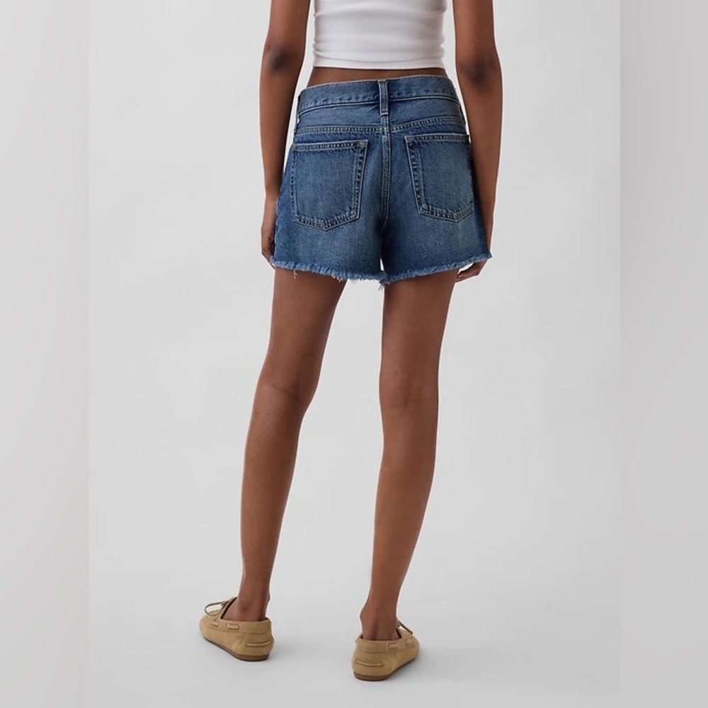 GAP | NWT mid rise ultra soft cut off shorts | size 12 - Picture 2 of 5